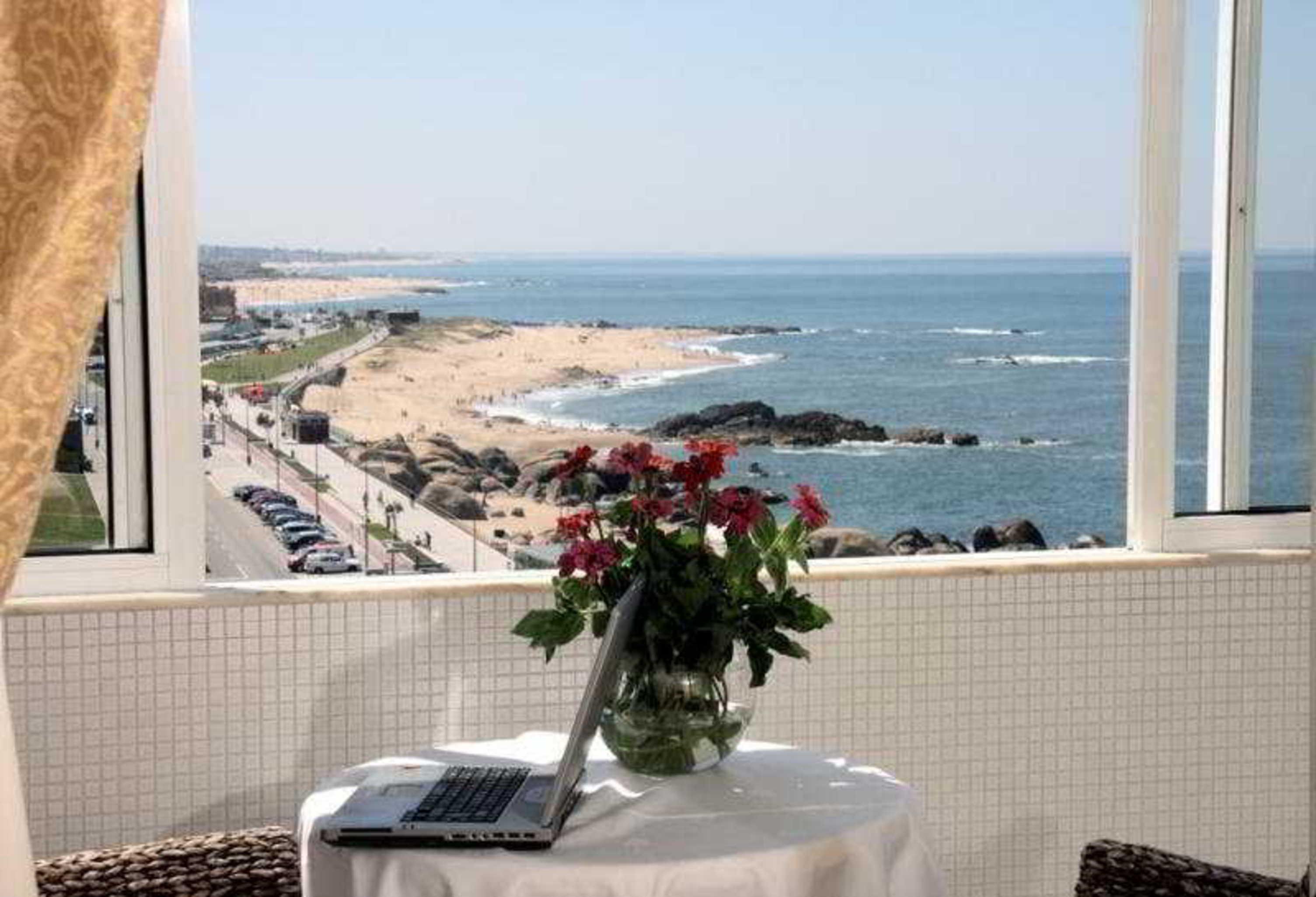 Golden Tulip Porto Gaia Hotel Vila Nova de Gaia Exterior photo